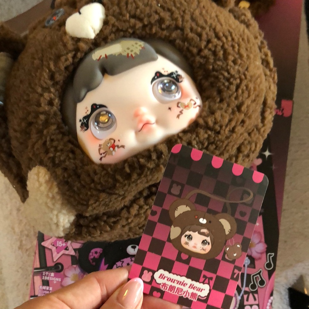 brownie bear Nommi cutie bag
